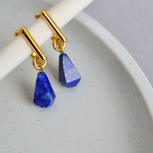 French niche, simple, light luxury, high-quality, three-dimensional geometric lapis lazuli, green agate pendant, brass gold-plated necklace women