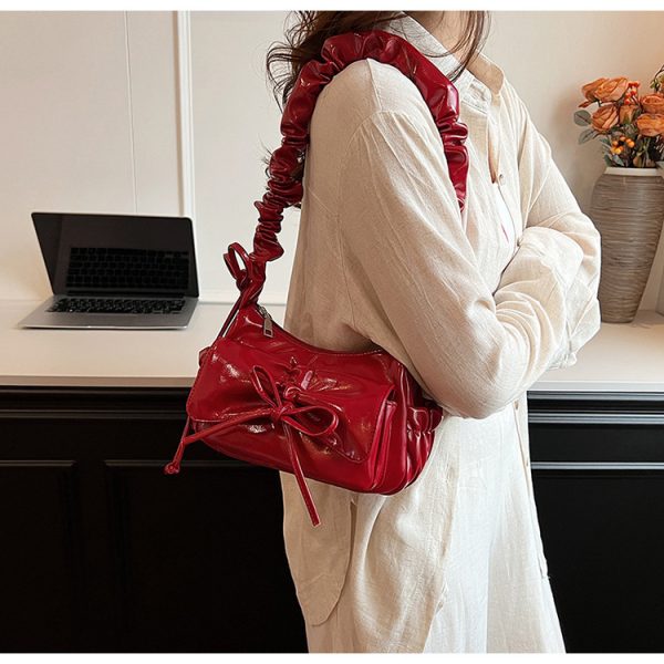 Niche pleated underarm bag women's 2024 new fashion red shoulder bag luxury versatile handbag