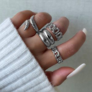 European and American cross-border new simple personality snake ring women's retro fashion snake joint ring set of four pieces