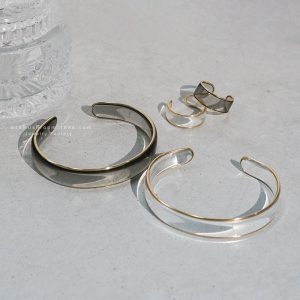 Japanese ins new cross-border design summer cool temperament transparent resin opening bracelet bracelet for women