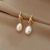 French Retro Baroque Pearl Earrings Women's 2024 New Cross-border 5elect Trendy Light Luxury Temperament Knot Earrings
