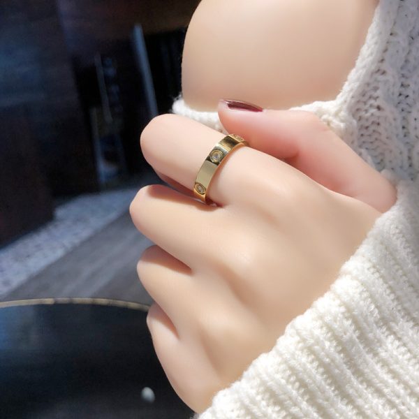 Titanium steel bathable simple and generous titanium steel ring women's fashion is trendy niche design exquisite decoration ring pair ring - Image 3