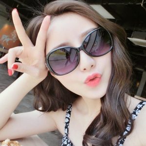 2023 New Sunglasses Women 9509 Fashion Small Frame Driving Slimming Glasses European and American Trend Sunglasses Wholesale