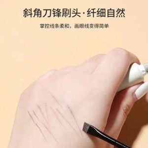 Blade brush A102 eyeliner brush A101 eyebrow brush 103 flat head brush makeup brush spot wholesale one piece drop shipping