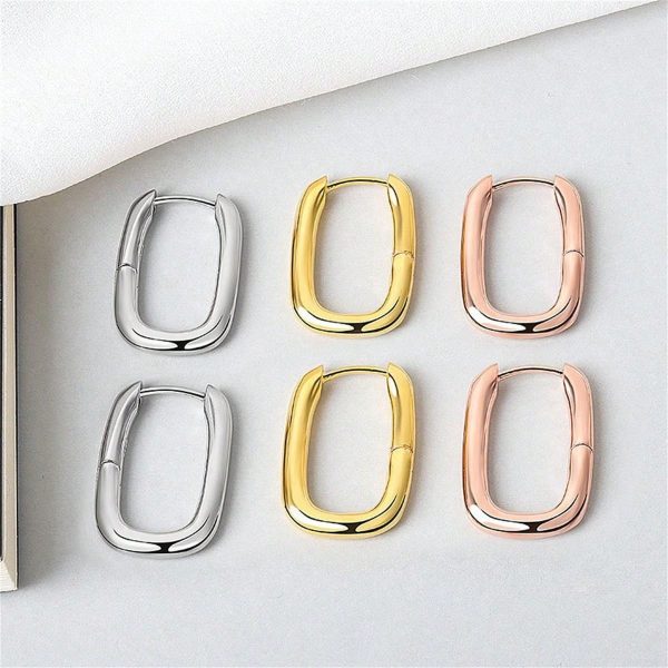 High-end earrings women's French U-shaped earrings simple and cool wind circle earrings earrings women's exquisite versatile earrings