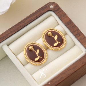 Monet's garden vintage oil painting earrings women's retro niche design sense freshwater pearl silver needle earrings female high-end sense