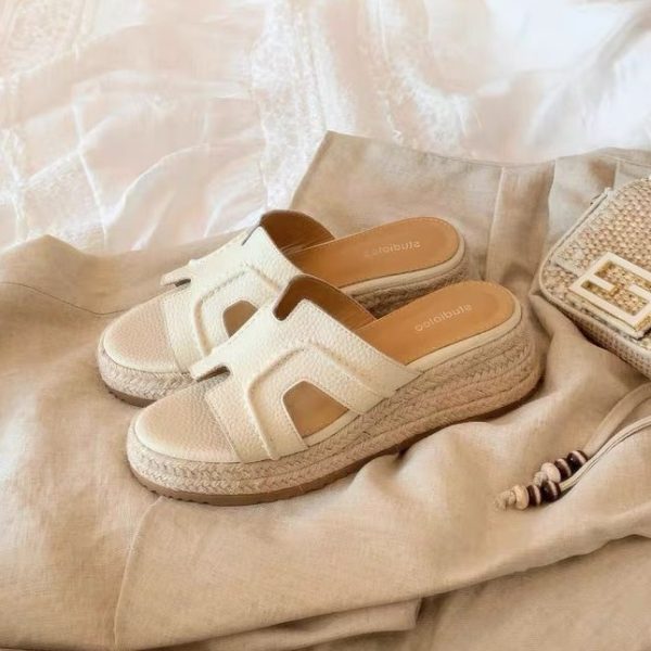 Cowhide version ~ increase height by 6cm Ruth same summer new retro one-line heightened thick sole wedge H sandals for women