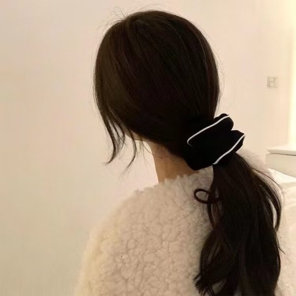 Korean version of the new fat intestine hair rope simple and versatile scrunchie head rope tie hair girl's large intestine circle leather wrapper hair accessories - Image 4