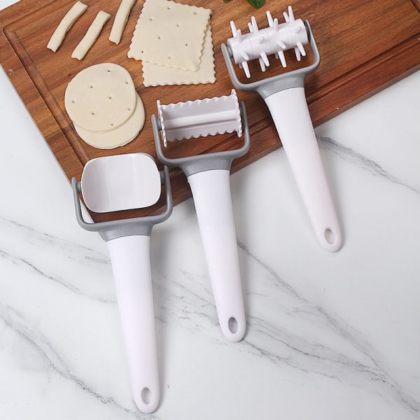 Pizza Roller Set Baking Tools Patterned Plastic Mesh Cutter Multi-purpose roller cutter creative noodle hob - Image 4