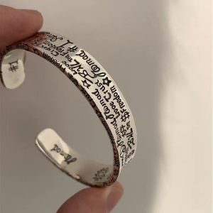 Vintage graffiti high-end sense bracelet light luxury retro exquisite cold style graffiti jewelry vintage versatile hip hop bracelet