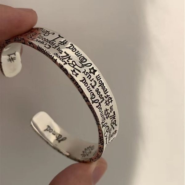 Vintage graffiti high-end sense bracelet light luxury retro exquisite cold style graffiti jewelry vintage versatile hip hop bracelet - Image 4