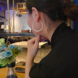 New trendy Internet celebrity drop glaze large ring earrings earrings women's high-end French temperament circle circle earrings