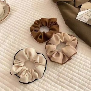 Korean version of the new fat intestine hair rope simple and versatile scrunchie head rope tie hair girl's large intestine circle leather wrapper hair accessories