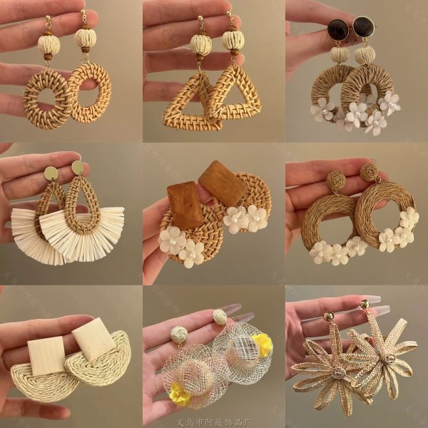The Covenant of the Island Sea ~ Retro Exaggerated Geometric Grass and Vine Woven Earrings Resort Style 2025 New Explosive Bamboo and Rattan Earrings