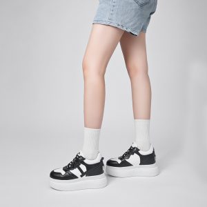 2025 summer new inner height increase women's shoes 9.5CM ultra-light platform sole casual small body board shoes leather white shoes