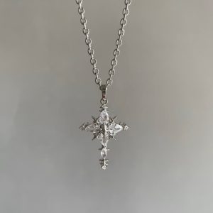 Cool feeling ice through snowflake cross zircon necklace female sweet cool style Korean personality four-pointed star titanium steel collarbone chain