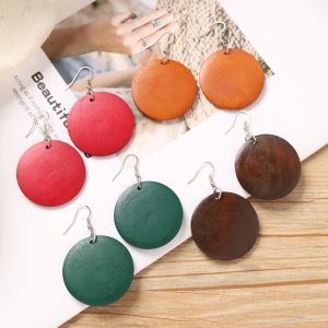 Maillard autumn and winter vintage wooden earrings niche design exaggerated resort earrings new Chinese ethnic style earrings for women