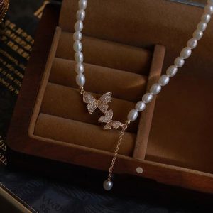 Natural freshwater pearl necklace women's micro-inlaid zircon butterfly pendant light luxury fashion niche necklace wholesale