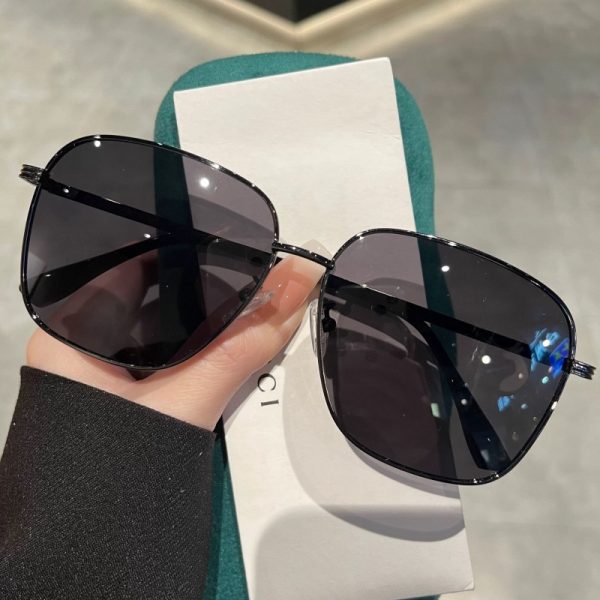 2025 New Big Frame Men's Sunglasses Driving Sunglasses Premium Anti-UV Sunglasses Women's Sunglasses - Image 4