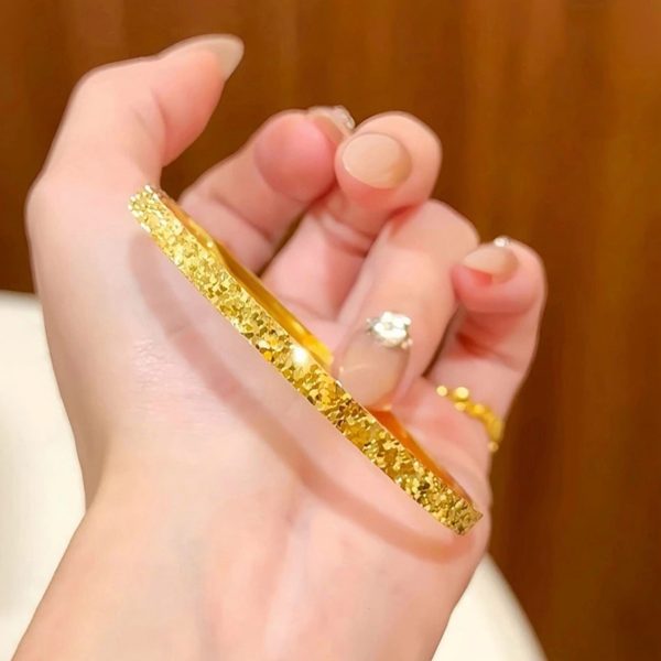 Three-sided crushed ice bracelet, women's ancient sand gold, CNC dragon scale jewelry, will not fade for a long time, imitation gold bracelet, high-end feeling - Image 4