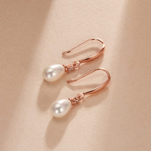 French Romantic Vintage Pearl Earrings S925 Silver Women's Light Luxury Stud Earrings Temu Cross-border E-commerce Jewelry Wholesale - Image 4
