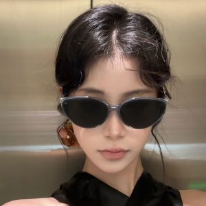 Retro cat eye sunglasses women's high-end sense suitable for square and round face sunscreen glasses seaside UV protection sunglasses