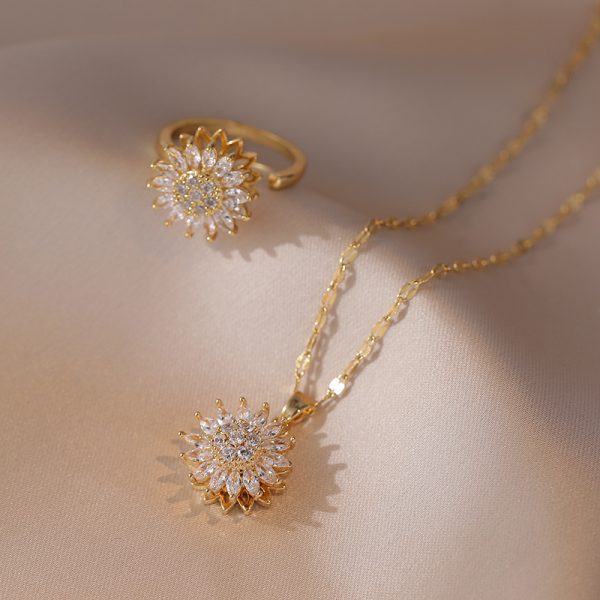 Cross-border zircon necklace women's sunflower new sunflower ins ring rotatable clavicle chain three-piece set - Image 2