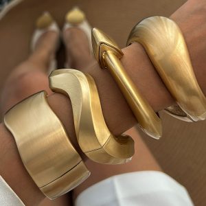 Cross-border punk style women's bracelet women's wide spring buckle Bracelet hand ornament irregular metal bracelet bracelet