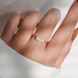 Simple Natural Baroque Pearl Ring 18K Gold Light Luxury Niche Ring Female Titanium Steel Non-fading Jewelry Wholesale