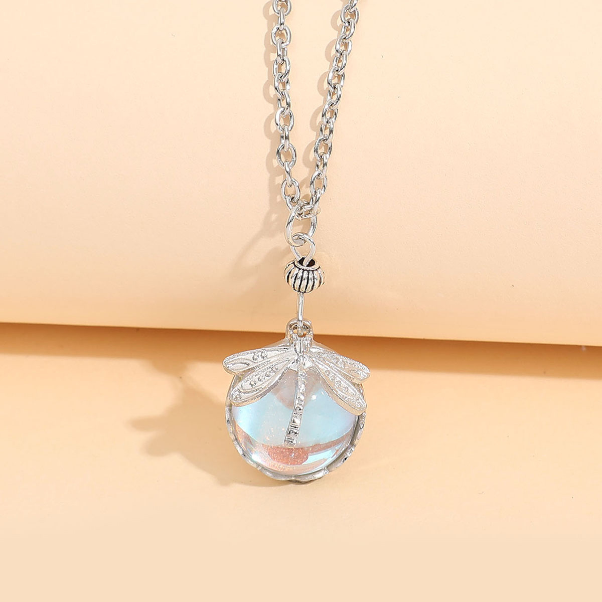 Creative Vintage Dragonfly Green Crystal Pendant Necklace for Women Personality Fashion Party Bohemian Jewelry - Image 2