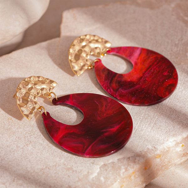 Exaggerated Ancola red resin smudge U-shaped silver needle earrings European and American retro niche temperament high-end sense earrings women - Image 4