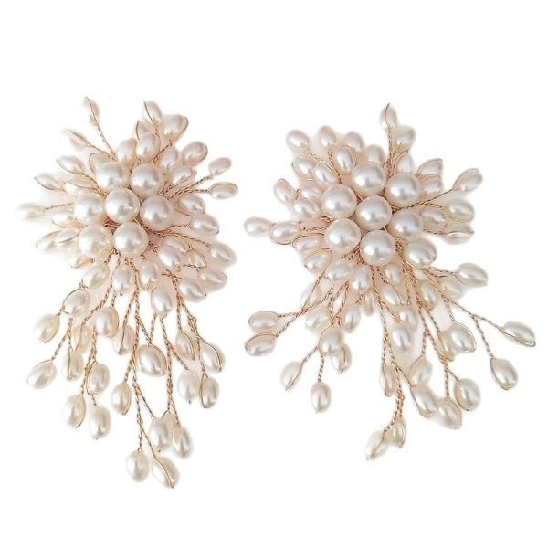 Cross-border hot selling pearl waterfall flower hand-wound pearl French elegant high-end temperament tassel earrings for women - Image 5