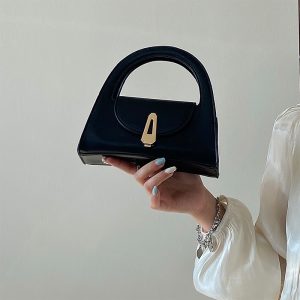 Niche design, high-end retro lock handbag, women's Korean style, temperament, versatile fashion, shoulder bag, crossbody bag, trendy