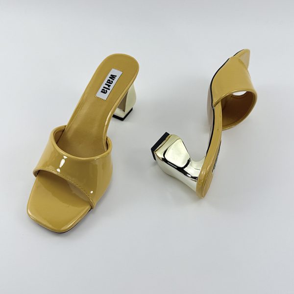 High heels women, summer 2025 Korean version of simple thick high heels, square toe, patent leather, one-strap slippers, women's sandals, women - Image 4