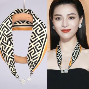 Necklace magnetic buckle silk scarf women's spring and autumn summer 2024 new fashion neck brace decoration neck scarf small scarf