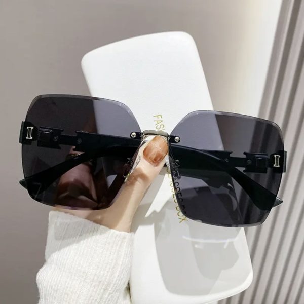 Douyin popular sunglassesINS women's high-end rimless sunglasses, fashionable outdoor anti-UV driving sunshade - Image 3