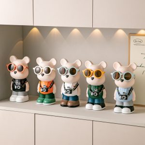 Violent Bear Piggy Bank Cartoon Creative Modern Living Room Internet Red Decoration Simple Home TV Cabinet Ceramic Ornaments
