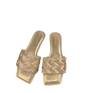 Internet celebrity flat slippers women's design sense niche casual braided belt summer slippers open toe wear one-line sandals