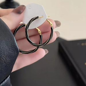 2025 New French Retro Black Oil Drip Oil Exaggerated Large Earring Earrings Women European and American Advanced Sensibility Circle Earrings Women