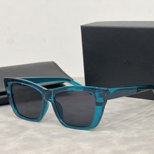 Large-framed square unisex sunglasses, youth trend, European style, foreign style, fashionable outdoor travel sunscreens