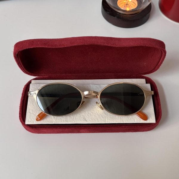 European and American small frame oval sunglasses female trendy Internet celebrity same small face UV protection American retro sunglasses ins