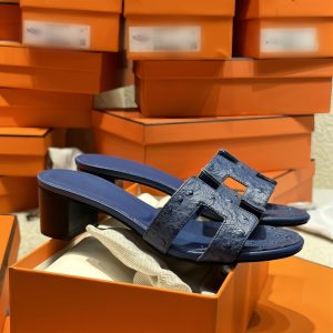 Foreign trade high version H ostrich pattern block heel slippers women's 5CM leather high heels on the beach wear a word sandals and slippers