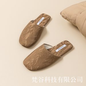 Coconut on the four seasons PU waterproof and breathable slippers women's autumn and winter new home indoor men's TPR anti-slip slippers couple