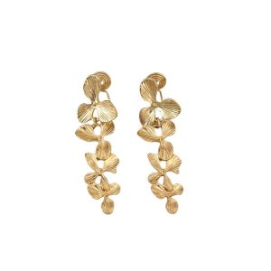 Lilac flower earrings, retro temperament, exaggerated golden leaves, no ear holes, earrings, mosquito coils, disc ear clips, vintage style