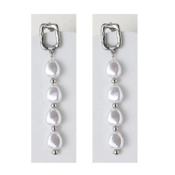Niche simple faux pearl long earrings French versatile atmospheric twist love earrings fashion accessories - Image 3