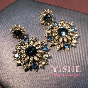 Original French catwalk earrings Vintage fashion Czech diamond luxury and exquisite high-end earrings