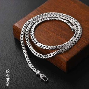 High-grade Cuban snake bone chain men's trendy and versatile necklace trendy men's retro sense of luxury niche plain chain wholesale