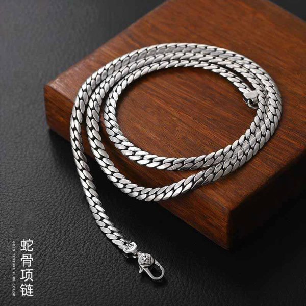 High-grade Cuban snake bone chain men's trendy and versatile necklace trendy men's retro sense of luxury niche plain chain wholesale