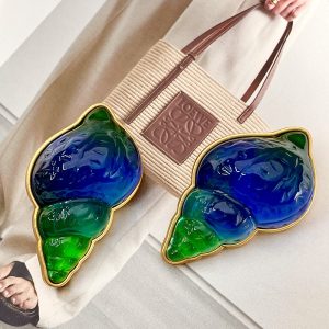 French high-end vintage second-hand jelly glass conch earrings heavy industry temperament gradient retro stud earrings