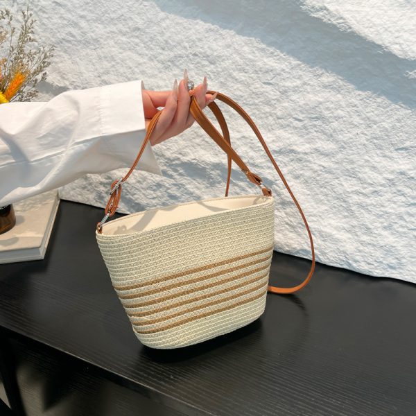 Spring popular vacation style straw woven bucket woven bag women's seaside large capacity versatile shoulder crossbody bag fashion - Image 3